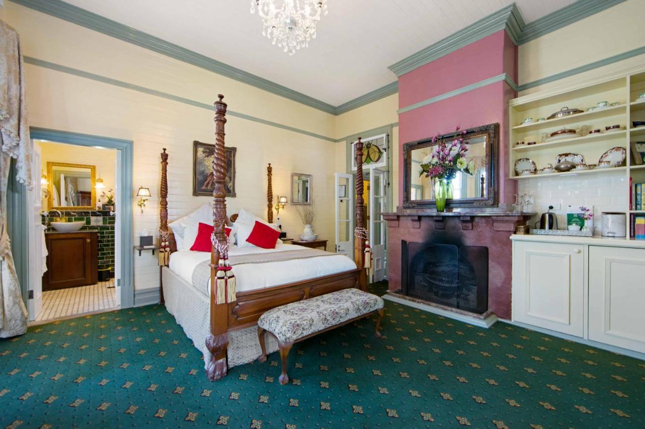 The Old Bank Gladstone Licensed Restaurant & Boutique Accommodation Hat Head Екстериор снимка