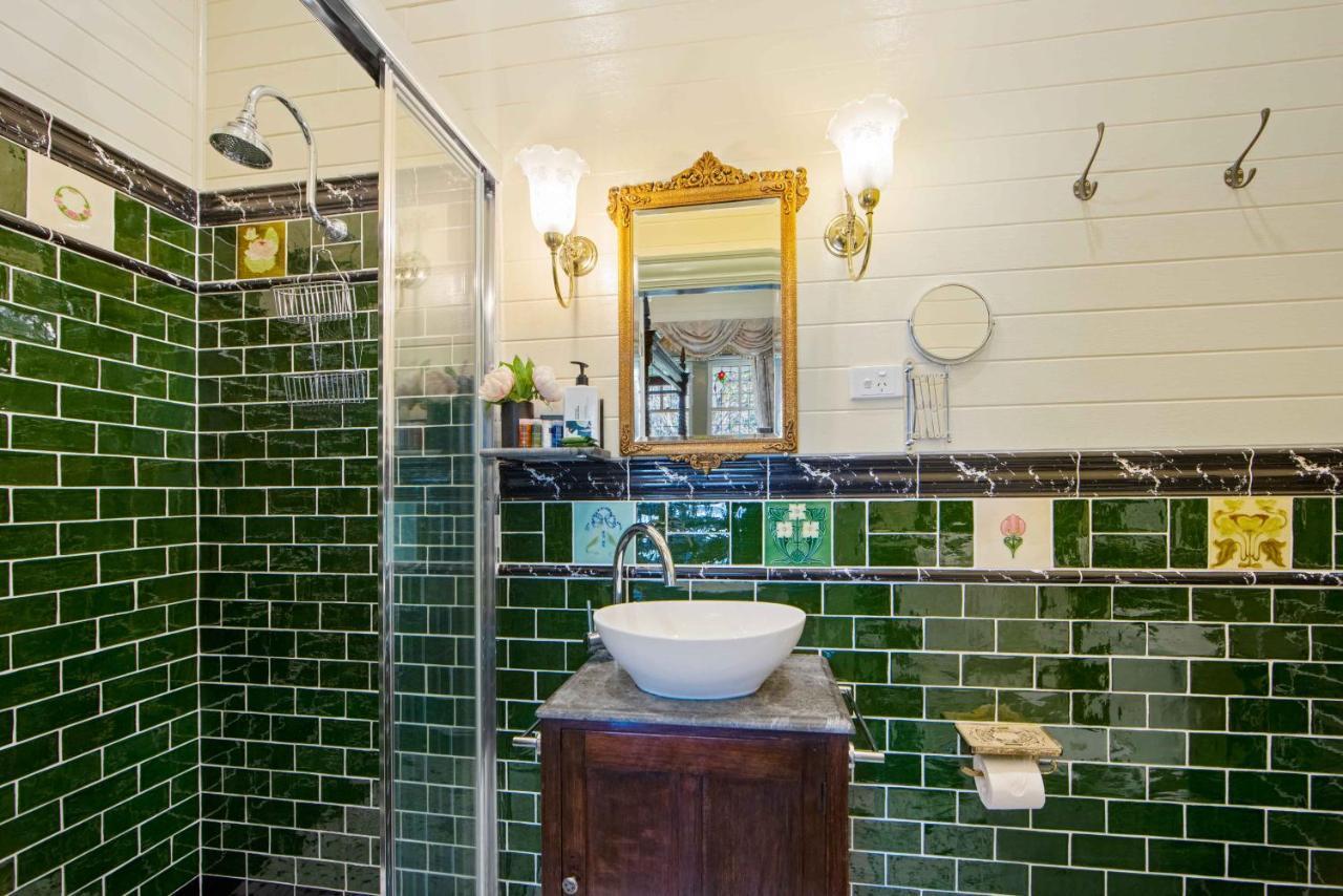The Old Bank Gladstone Licensed Restaurant & Boutique Accommodation Hat Head Екстериор снимка